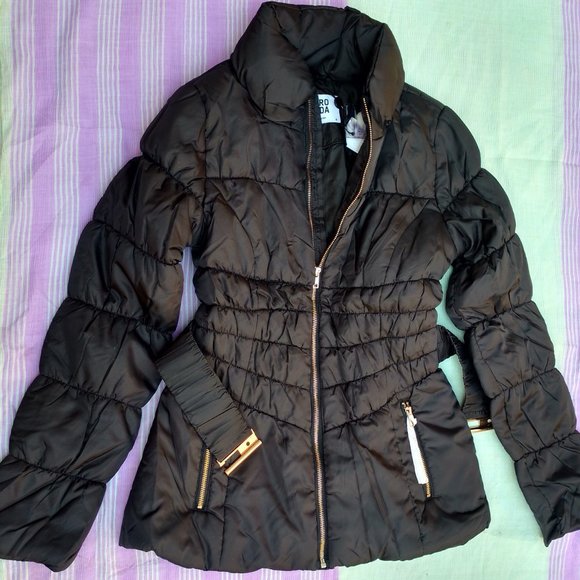 Vero Moda Berry Short Jacket (FIXED PRICE) - Picture 2 of 4